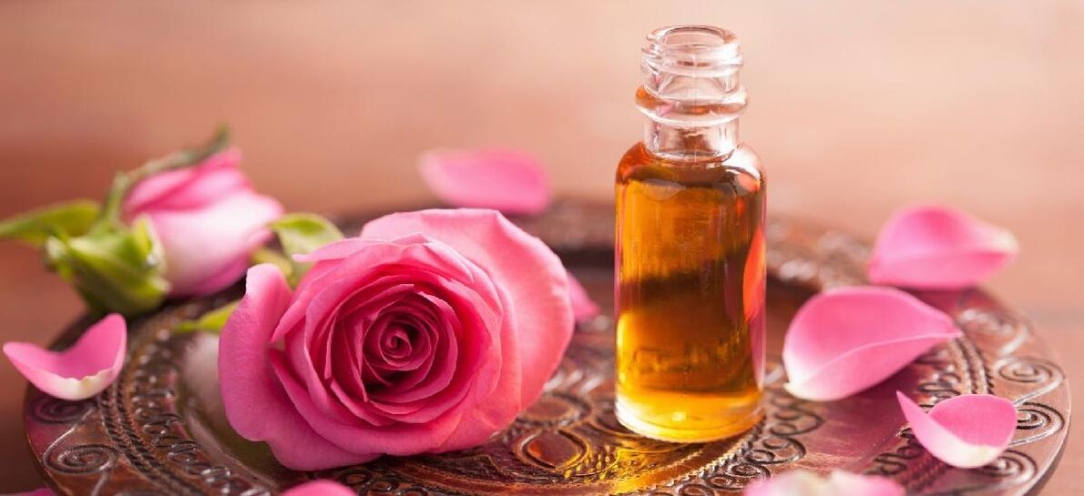 O aceite de rosa suaviza as engurras