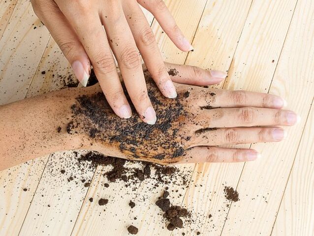 Peeling de mans con sal e café